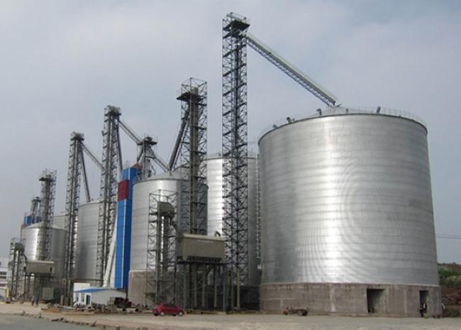 凤城大型钢板库构造参数及水泥储存质量